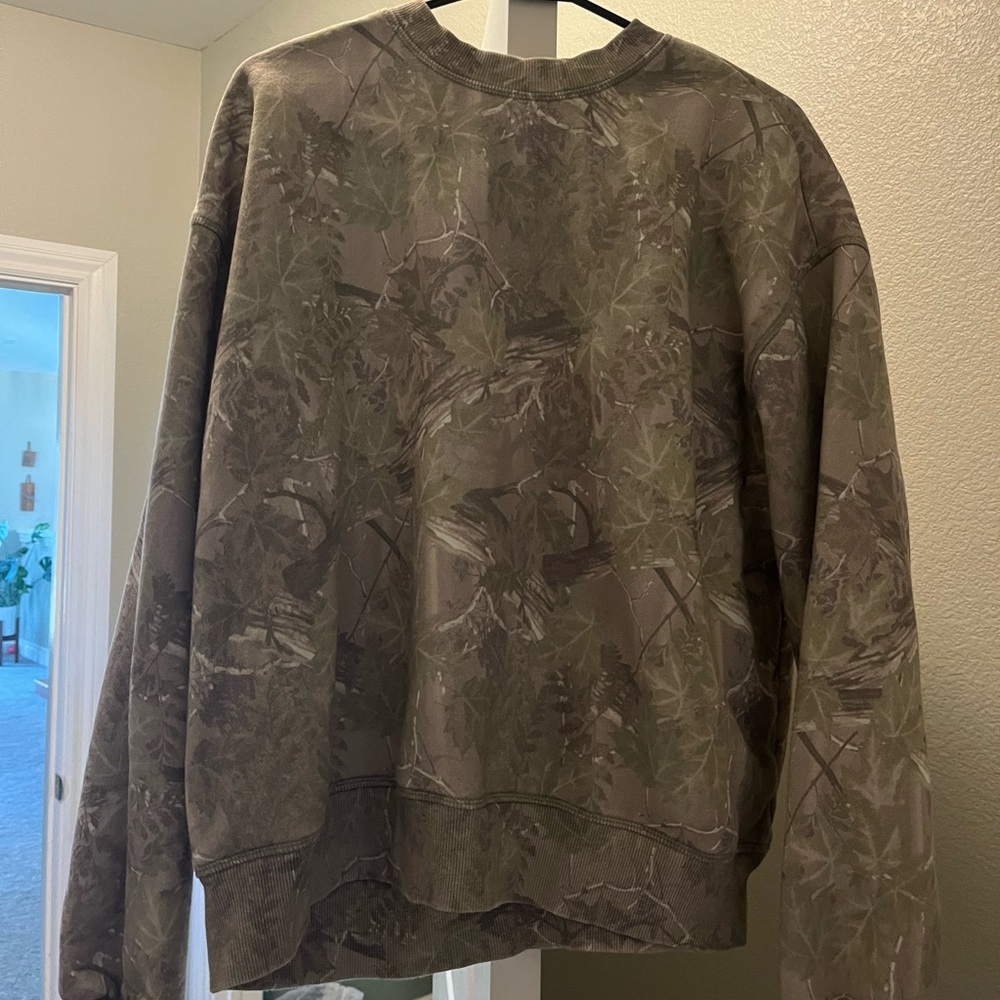 Cute camo sweatshirt